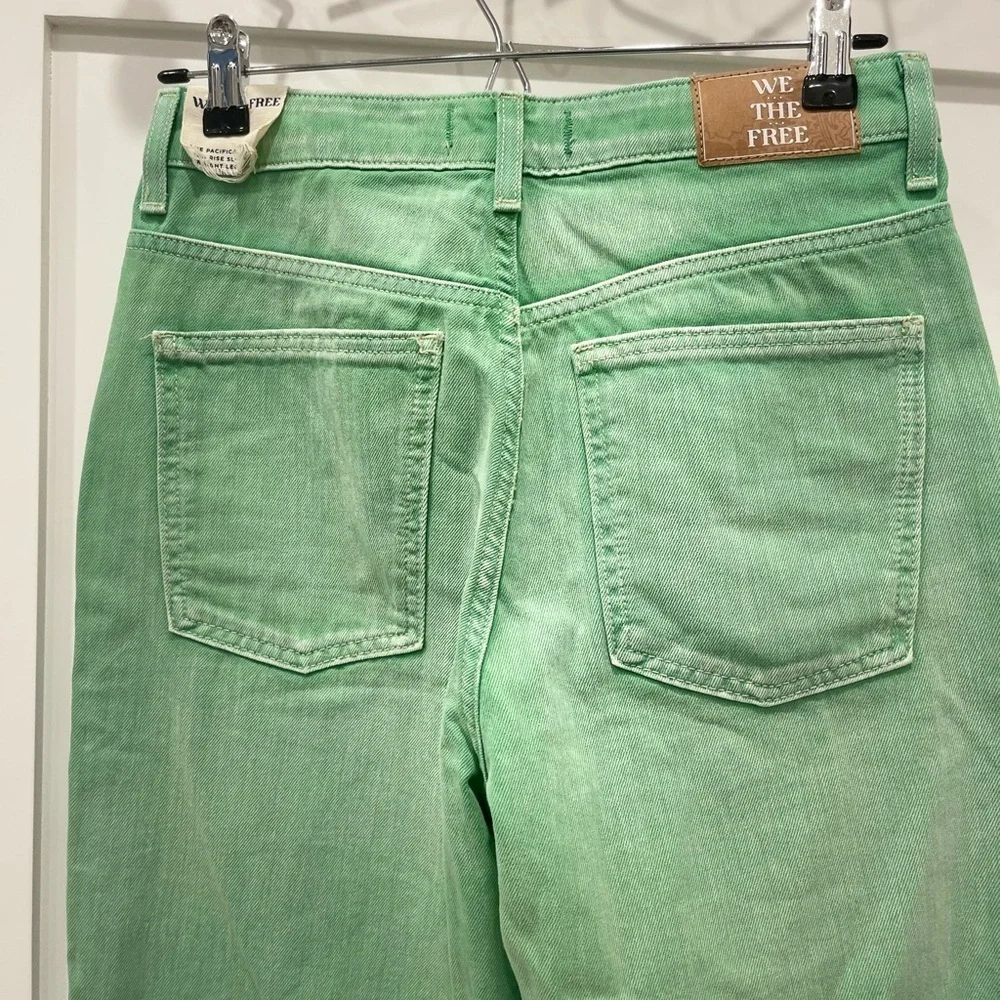 Free People The Pacifica High Rise Slim Straight Leg Jeans in Kelly Green.Sz 27